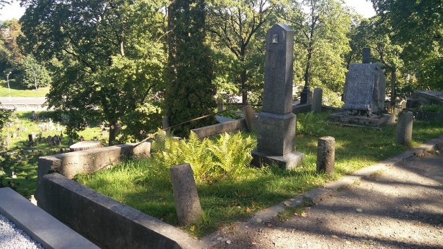 Gr&oacute;b J&oacute;zefa Antonowicza na Rossie